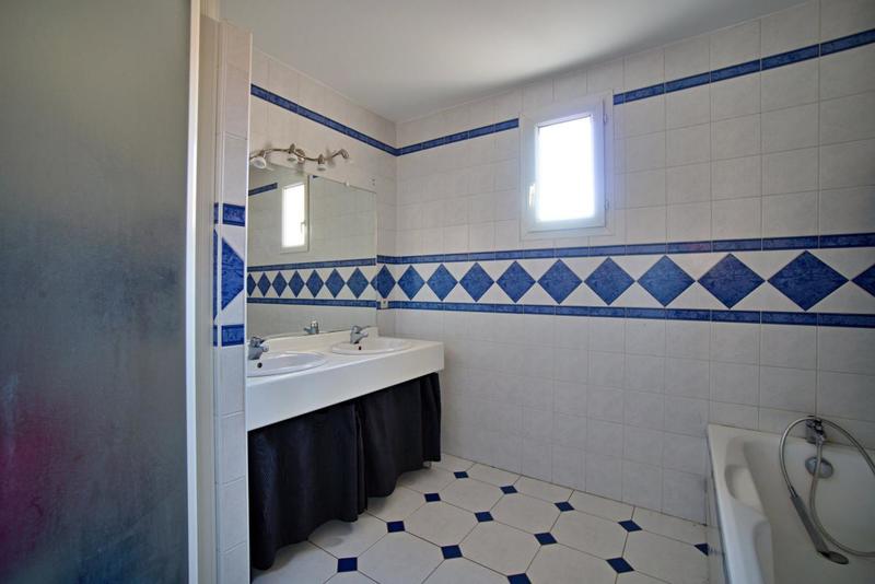 Maison - 145 m² - 4 pièces