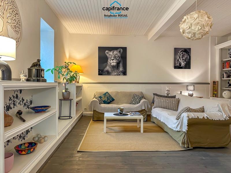 Propriété - 220 m² - 8 pièces