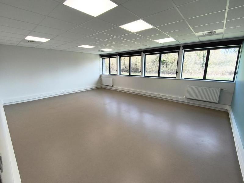 Bureau - 36 m² - 1 pièce