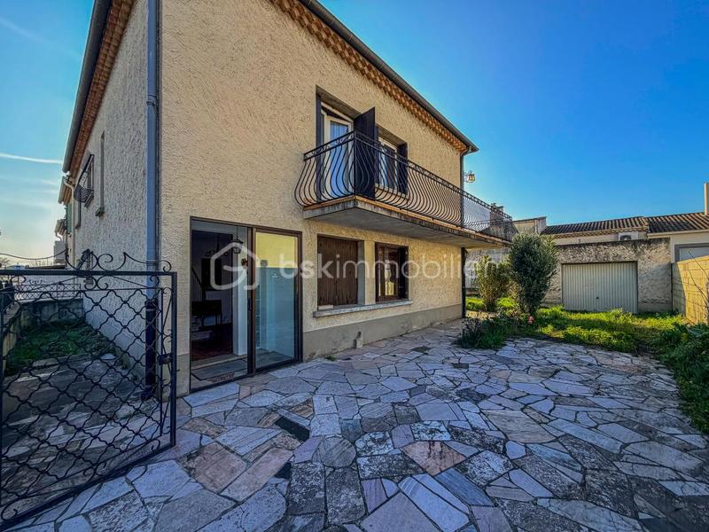 Villa - 190 m² - 8 pièces