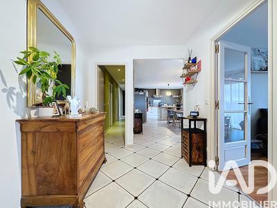 Maison - 142 m² - 5 pièces