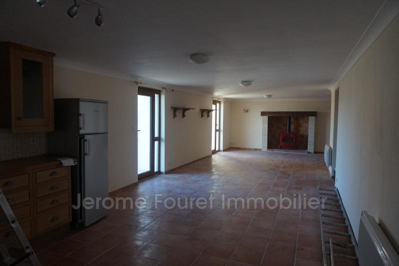 Maison - 900 m² - 6 pièces