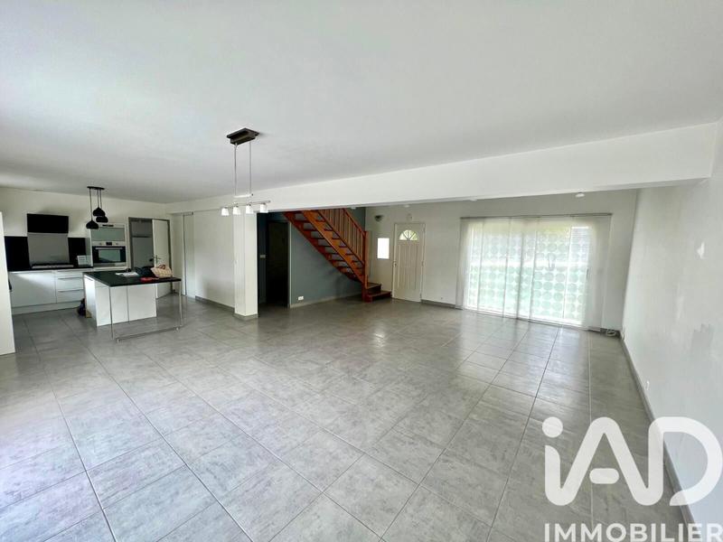 Maison - 136 m² - 6 pièces