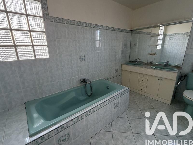 Maison - 101 m² - 7 pièces