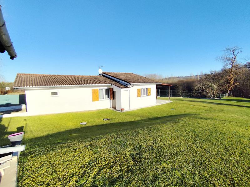 Maison - 229 m² - 9 pièces