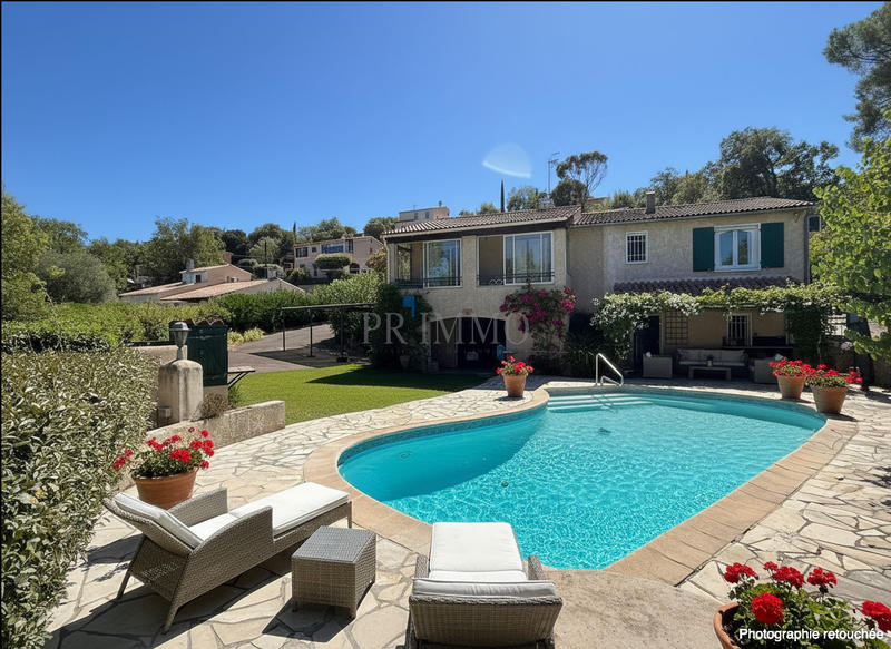 Maison - 120 m² - 5 pièces