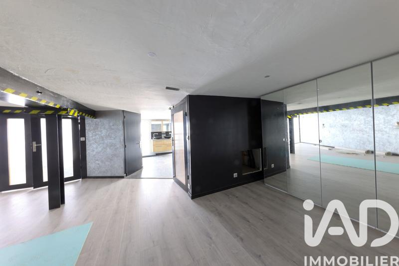 Appartement - 217 m² - 8 pièces