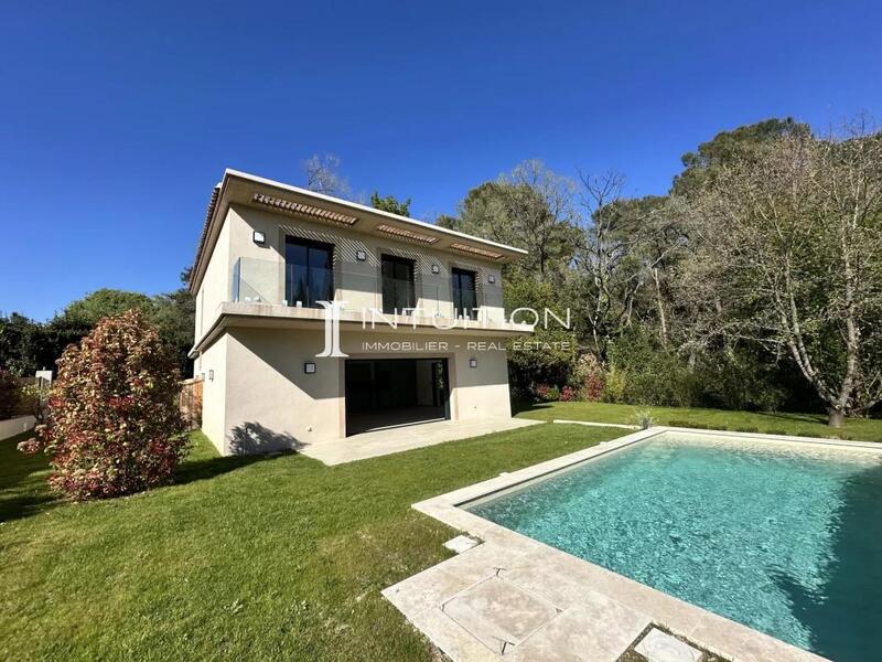 Maison - 160 m² - 4 pièces