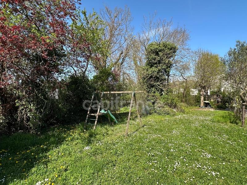 Terrain constructible - 428 m²