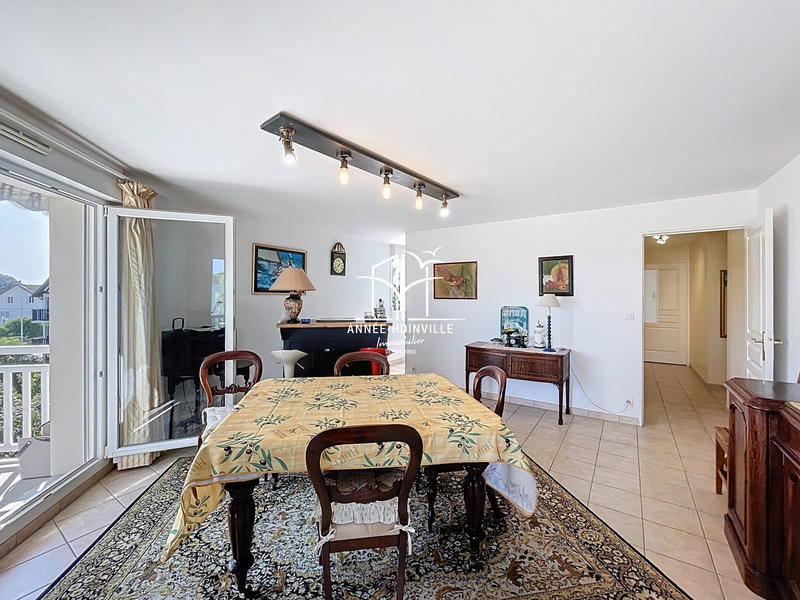 Appartement - 106 m² - 5 pièces