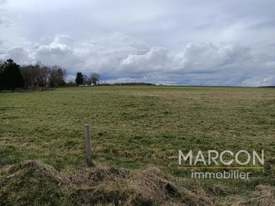Terrain constructible - 1 630 m²