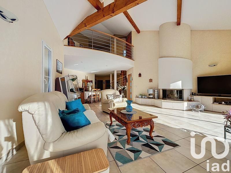 Maison de maîtres - 243 m² - 9 pièces