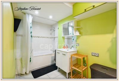 Immeuble - 264 m² - 15 pièces