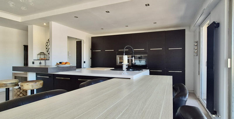 Appartement - 86 m² - 3 pièces