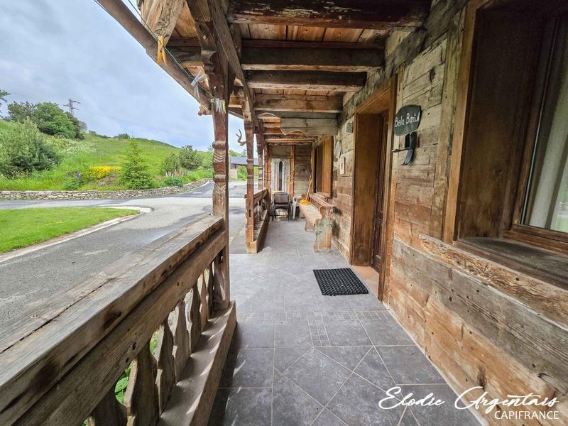 Châlet - 206 m² - 8 pièces