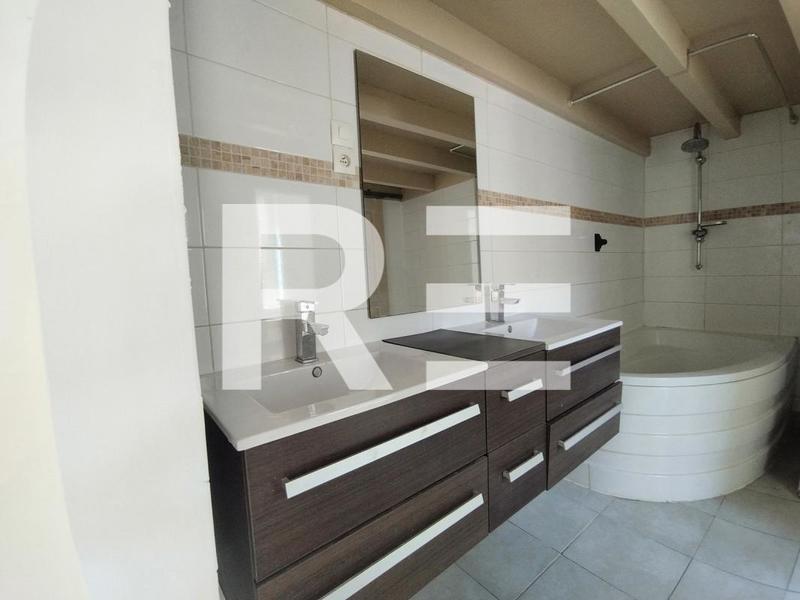 Appartement - 71 m² - 2 pièces