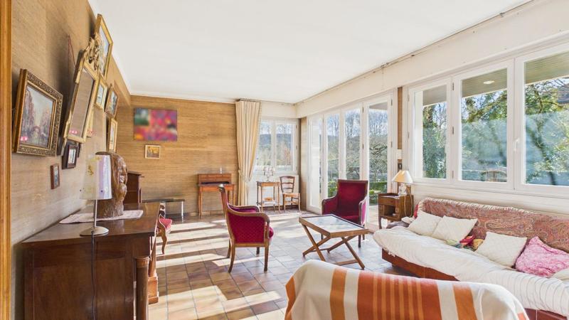 Maison de ville - 238 m² - 9 pièces