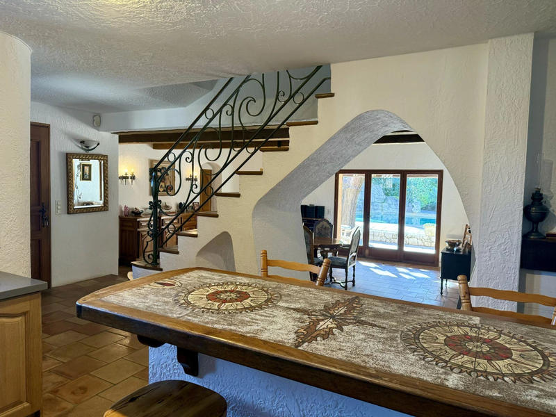 Maison - 162 m² - 7 pièces