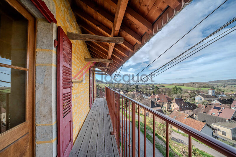 Maison - 149 m² - 6 pièces