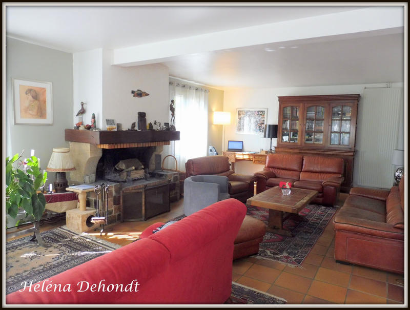 Maison - 303 m² - 9 pièces