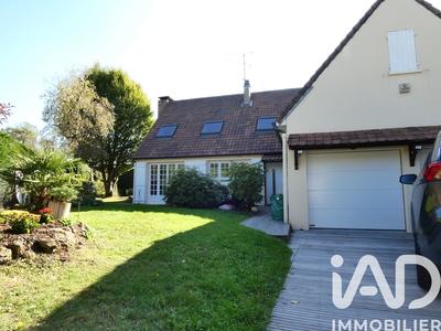 Maison - 203 m² - 9 pièces