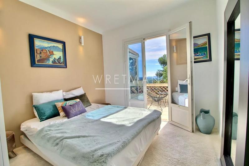 Villa - 100 m² - 5 pièces