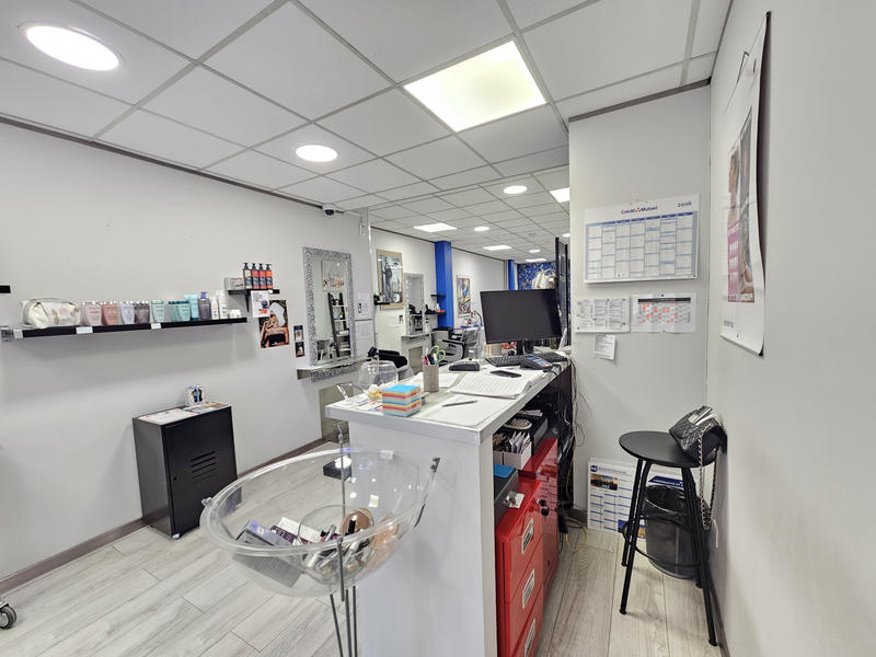 Fonds de commerce - Magasins - 110 m²