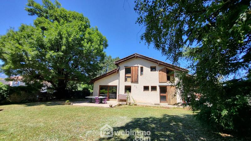 Maison - 128 m² - 7 pièces