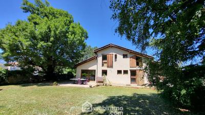 Maison - 128 m² - 7 pièces