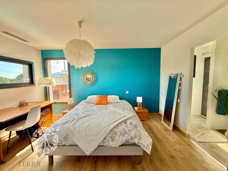 Villa - 237 m² - 5 pièces