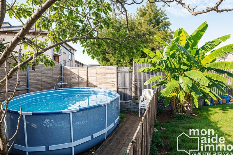 Maison traditionnelle - 163 m² - 6 pièces