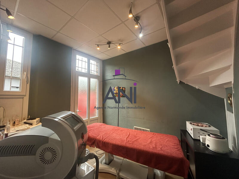 Fonds de commerce - Magasins - 79 m²