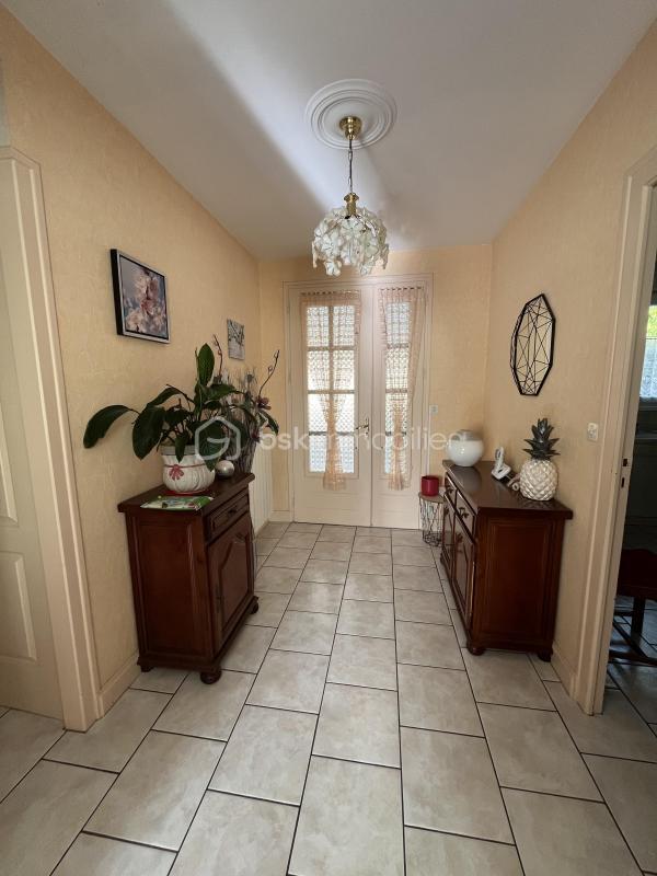 Maison traditionnelle - 135 m² - 5 pièces