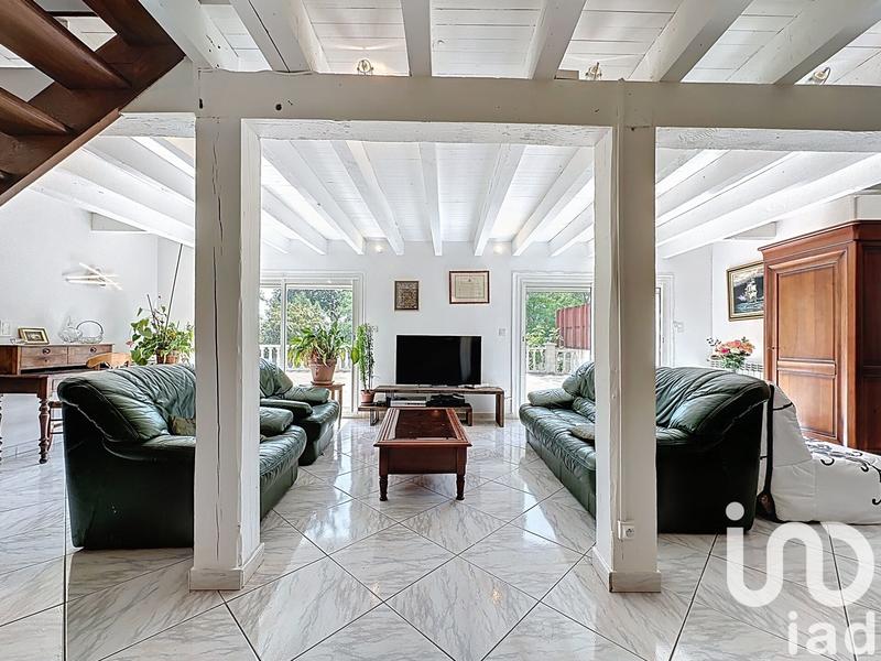 Maison - 170 m² - 8 pièces