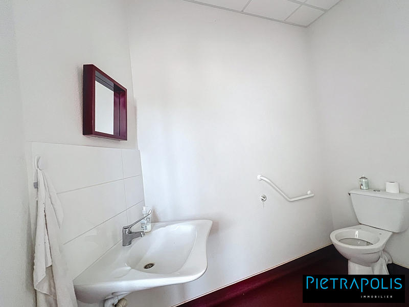 Maison - 234 m² - 6 pièces