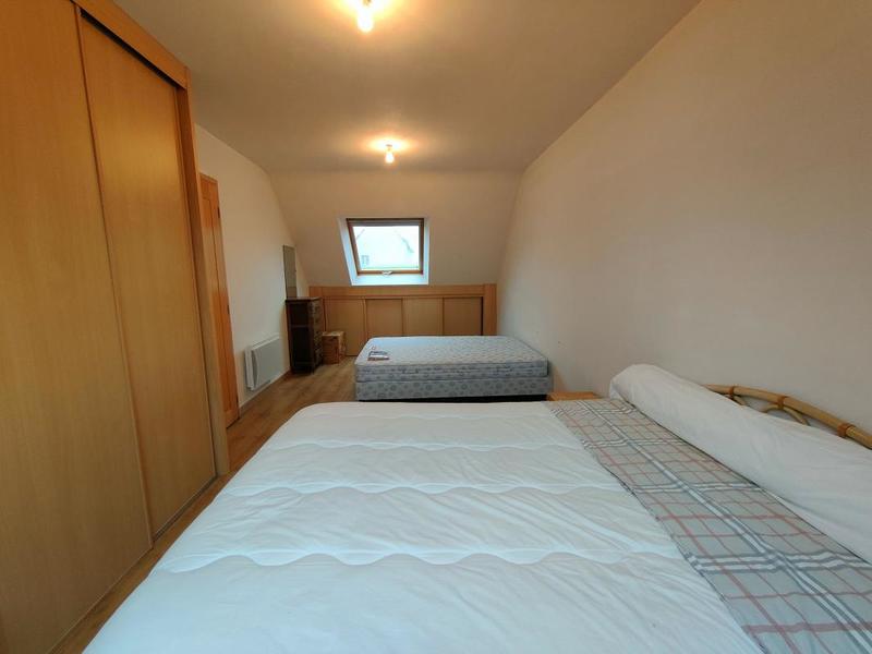 Maison - 210 m² - 6 pièces