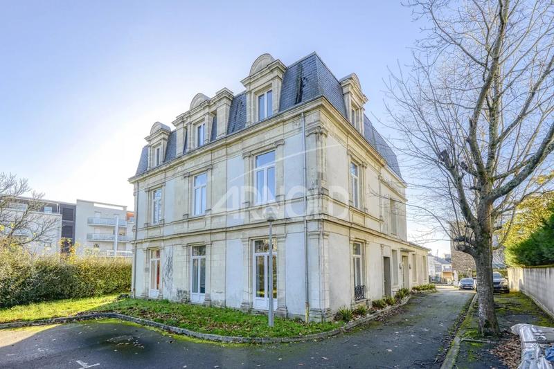 Bureau - 500 m² - 17 pièces