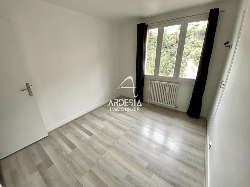 Appartement - 76 m² - 3 pièces