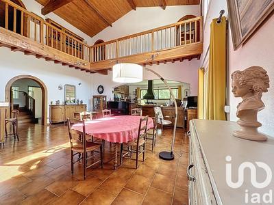 Maison de campagne - 250 m² - 6 pièces