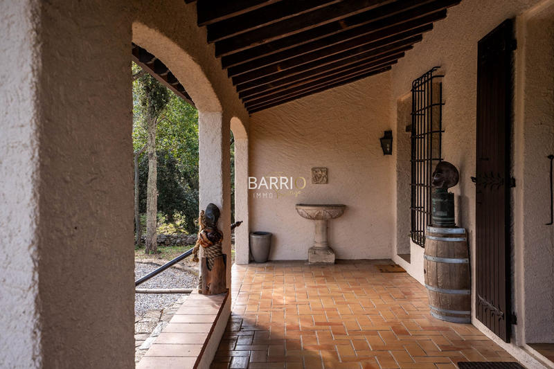 Maison traditionnelle - 183 m² - 9 pièces