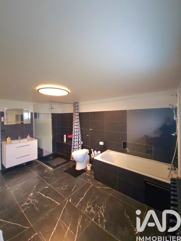 Maison - 120 m² - 6 pièces