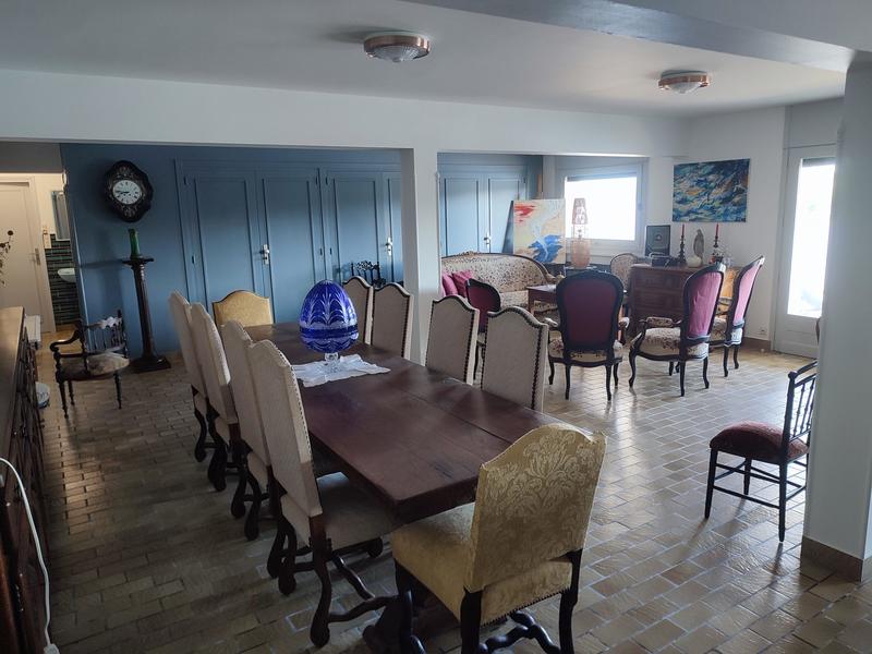 Villa - 337 m² - 10 pièces