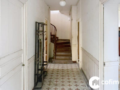 Maison ancienne - 218 m² - 7 pièces