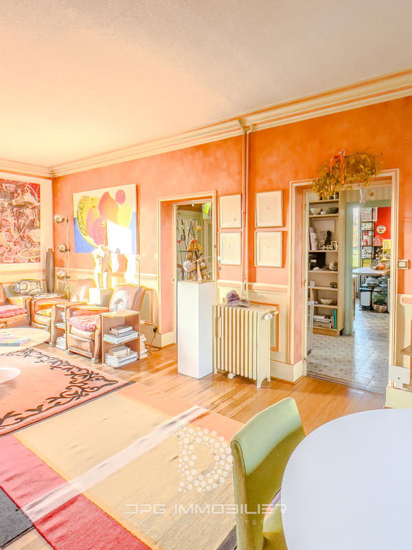 Maison - 157 m² - 8 pièces