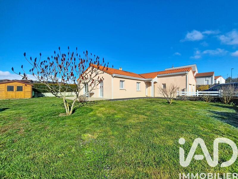 Maison - 100 m² - 4 pièces