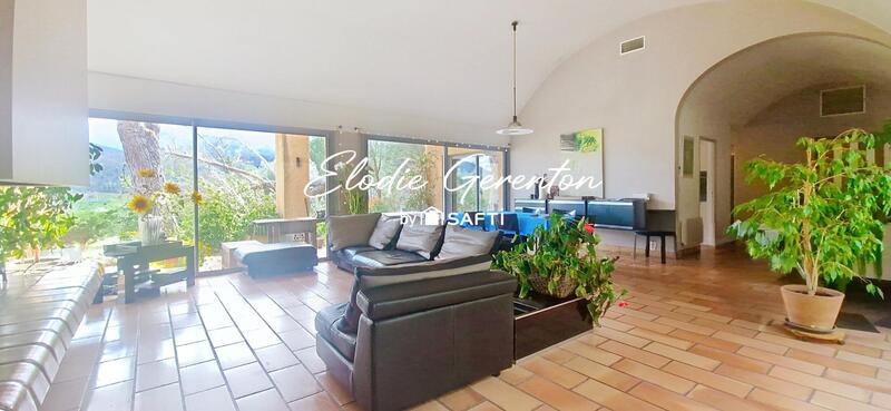 Maison - 170 m² - 6 pièces