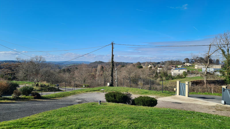 Maison - 104 m² - 4 pièces