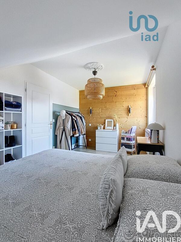 Maison - 98 m² - 5 pièces