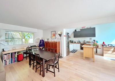 Maison traditionnelle - 135 m² - 4 pièces