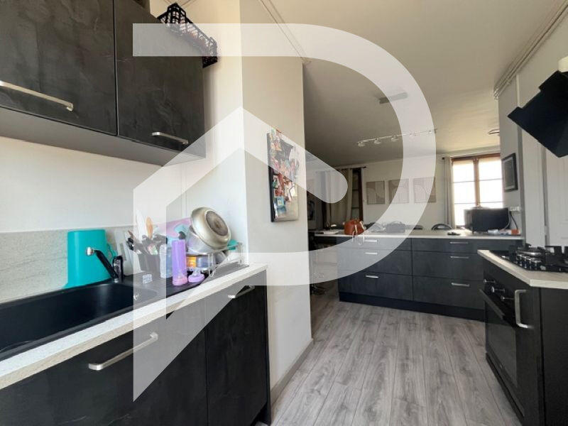 Appartement - 85 m² - 4 pièces